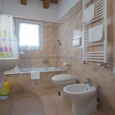 Borgo Pertile * Стра